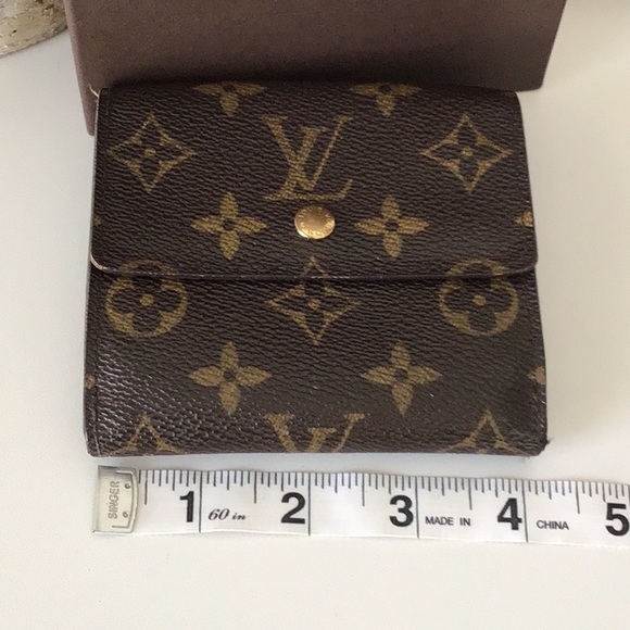 Louis Vuitton Elise Wallet - Picture 8 of 13